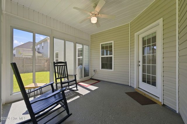 517 White Shoal Way, Sneads Ferry, NC 28460
