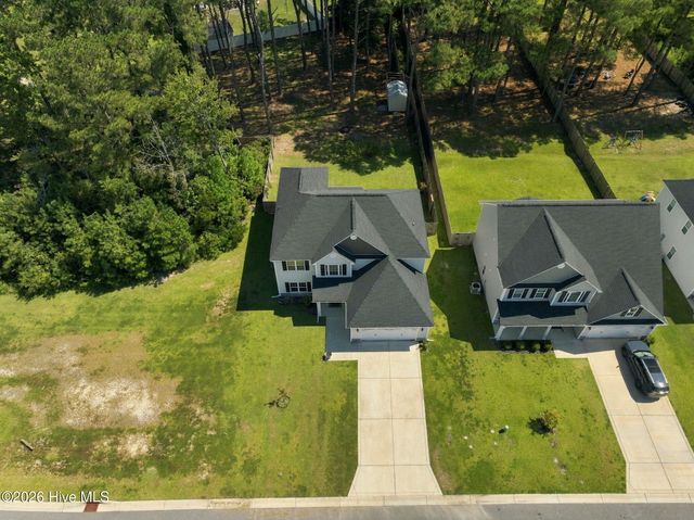517 White Shoal Way, Sneads Ferry, NC 28460