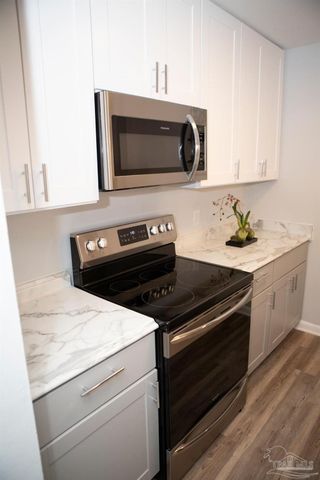 300 Bayou Blvd 106, Pensacola, FL 32503