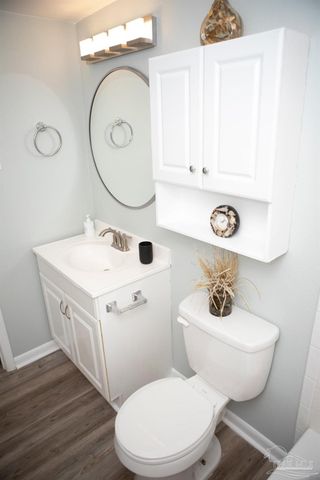 300 Bayou Blvd 106, Pensacola, FL 32503