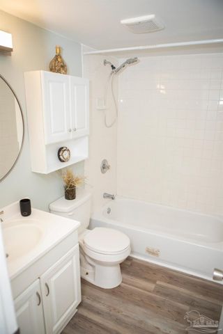 300 Bayou Blvd 106, Pensacola, FL 32503