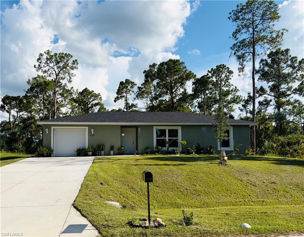 1597 Rugby LN, LABELLE, FL 33935 — exterior