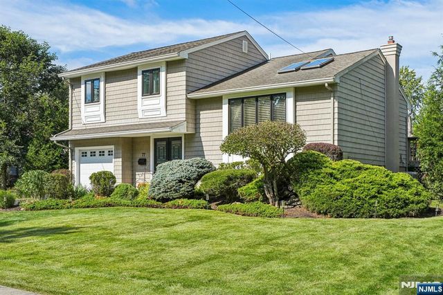 77 Francine Avenue, Caldwell, NJ 07006