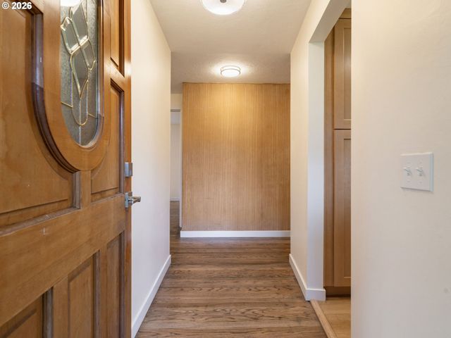 13045 Se ANKENY St, Portland, OR 97233