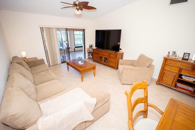 727 Sunny Pine Way F, Greenacres, FL 33415