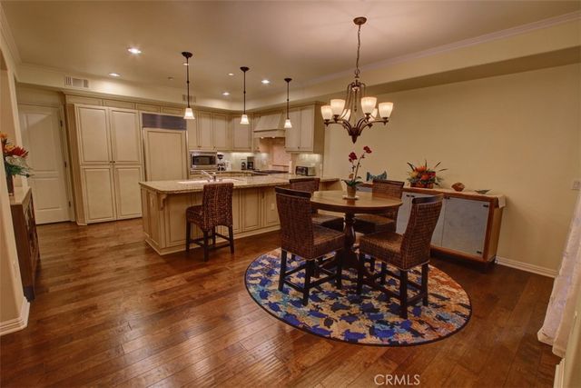 401 Bernard Street 206, Costa Mesa, CA 92627