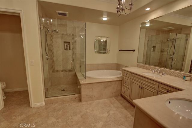 401 Bernard Street 206, Costa Mesa, CA 92627