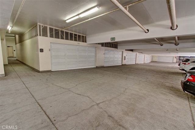 401 Bernard Street 206, Costa Mesa, CA 92627