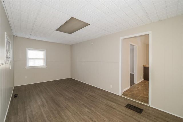 5715 Lathrop Avenue, Kansas City, KS 66104