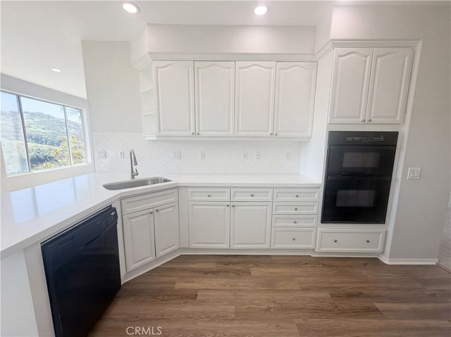 40 Silkwood, Aliso Viejo, CA 92656