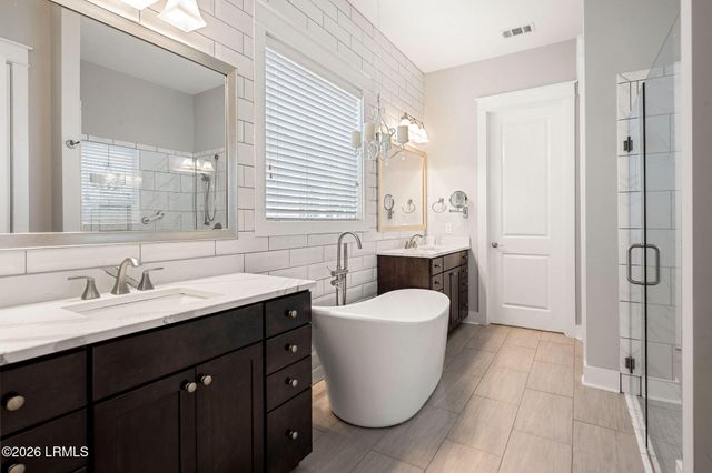 402 Lake Bluff Drive, Bluffton, SC 29910