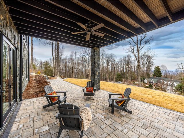 241 Tower Circle, Laurel Park, NC 28739