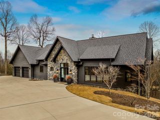 241 Tower Circle, Laurel Park, NC 28739