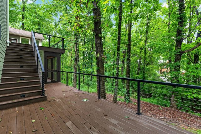 10 Pebble Lane, Signal Mountain, TN 37377