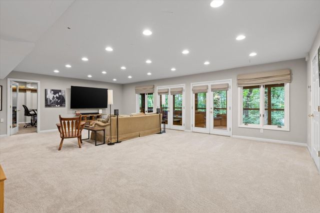 10 Pebble Lane, Signal Mountain, TN 37377