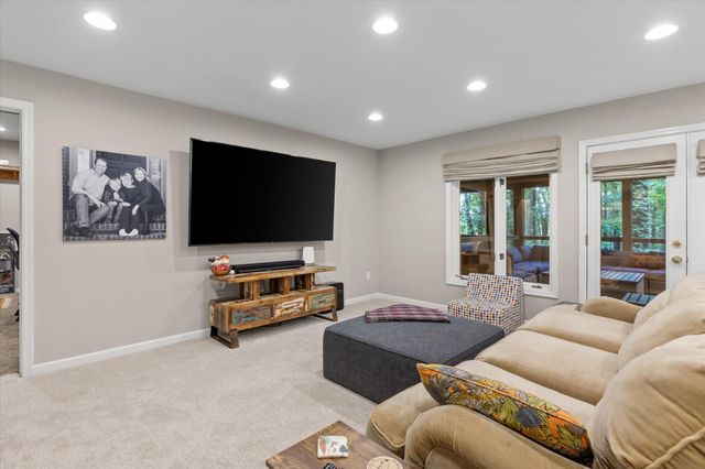 10 Pebble Lane, Signal Mountain, TN 37377