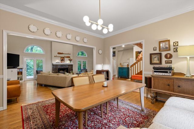 10 Pebble Lane, Signal Mountain, TN 37377