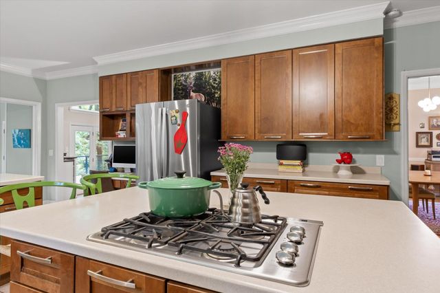 10 Pebble Lane, Signal Mountain, TN 37377