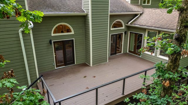 10 Pebble Lane, Signal Mountain, TN 37377