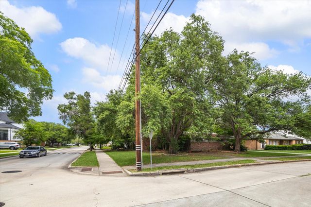 4958 Wigton Drive, Houston, TX 77096