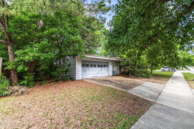 4958 Wigton Drive, Houston, TX 77096