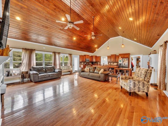 19100 Moyers Road, Athens, AL 35611