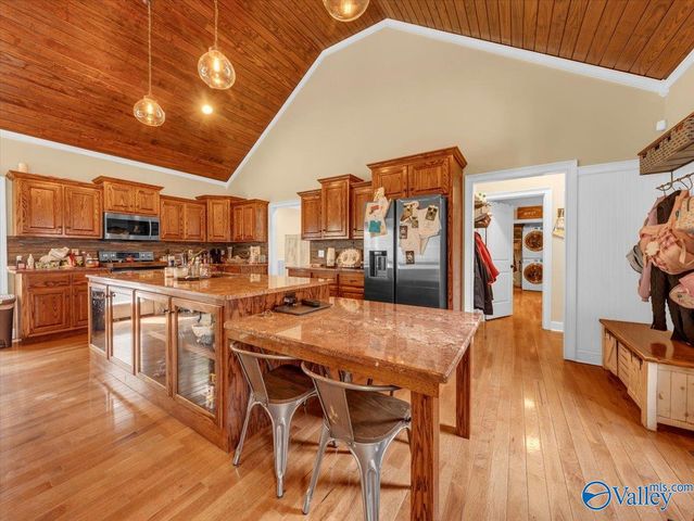 19100 Moyers Road, Athens, AL 35611