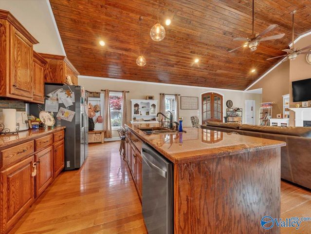 19100 Moyers Road, Athens, AL 35611