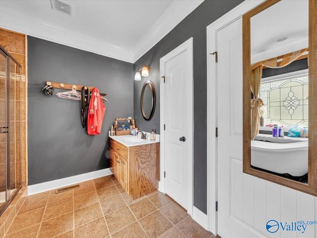 19100 Moyers Road, Athens, AL 35611