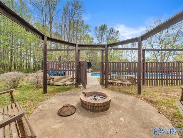 19100 Moyers Road, Athens, AL 35611