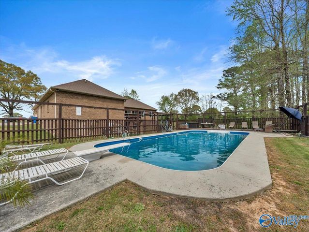 19100 Moyers Road, Athens, AL 35611
