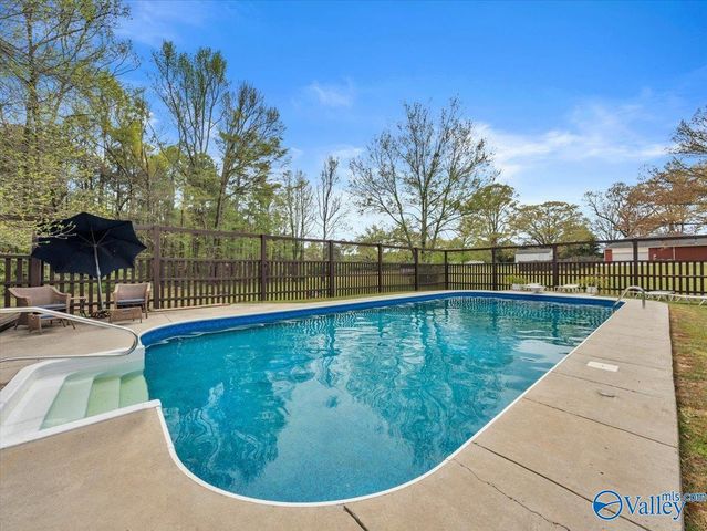 19100 Moyers Road, Athens, AL 35611