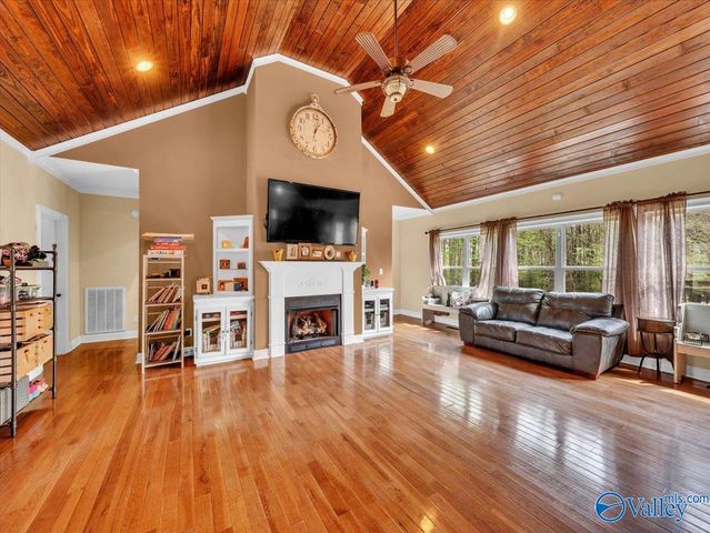 19100 Moyers Road, Athens, AL 35611