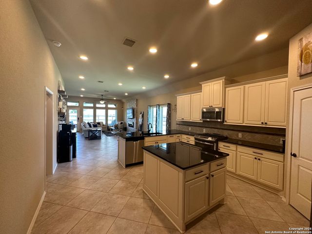 8427 LAJITAS BND, San Antonio, TX 78254