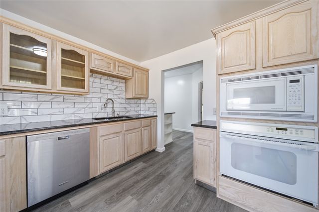 1214 N New Haven Avenue, Tulsa, OK 74115