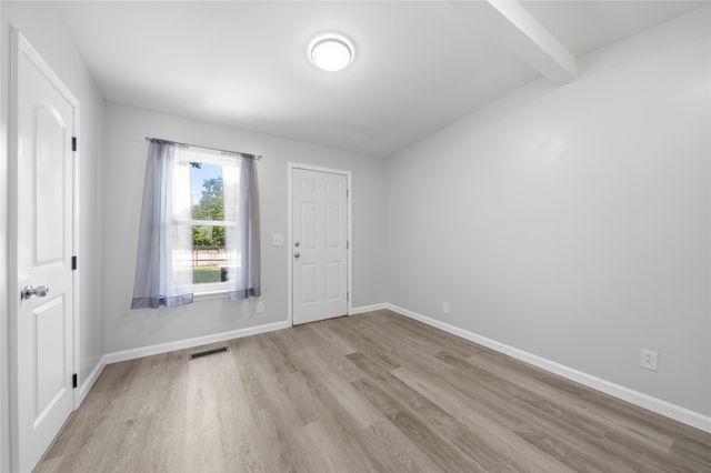 1214 N New Haven Avenue, Tulsa, OK 74115