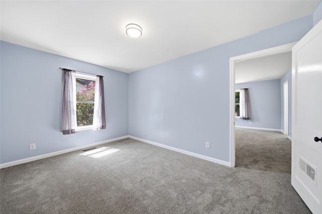 1214 N New Haven Avenue, Tulsa, OK 74115