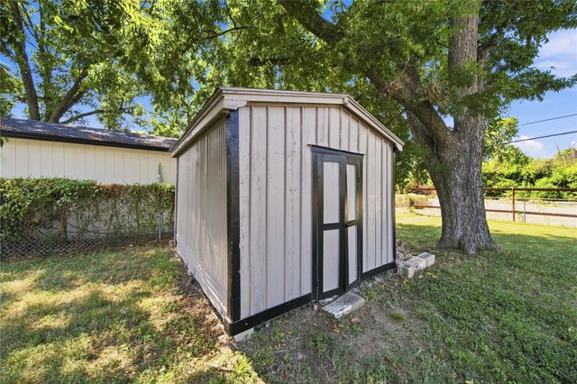 1214 N New Haven Avenue, Tulsa, OK 74115