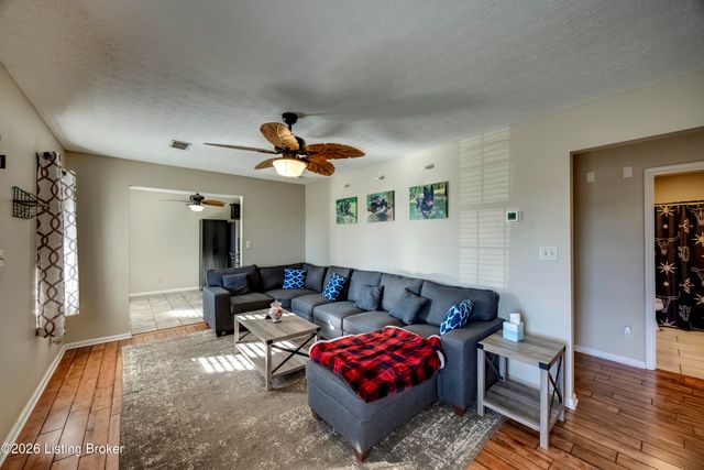 120 Purcell Ave, Bardstown, KY 40004