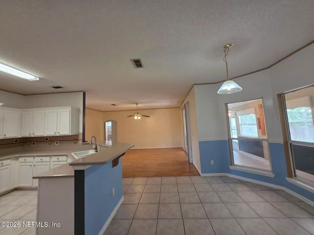 4251 WOODLEY CREEK Road, Jacksonville, FL 32218