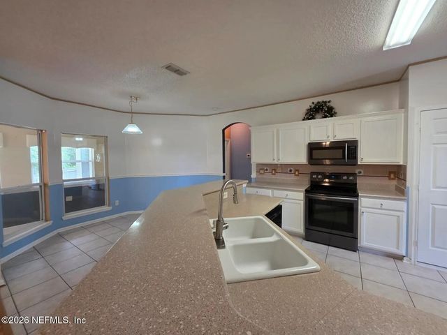 4251 WOODLEY CREEK Road, Jacksonville, FL 32218