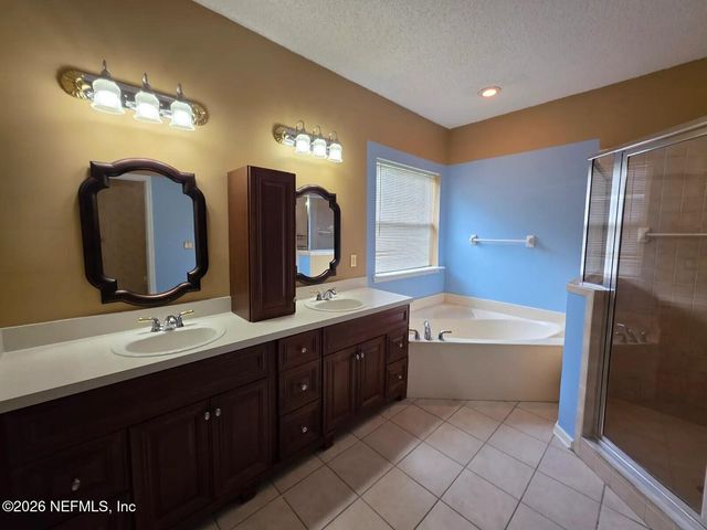 4251 WOODLEY CREEK Road, Jacksonville, FL 32218