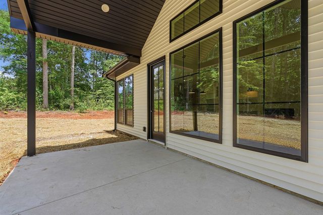 2845 Melvin Hill Road, Campobello, SC 29322