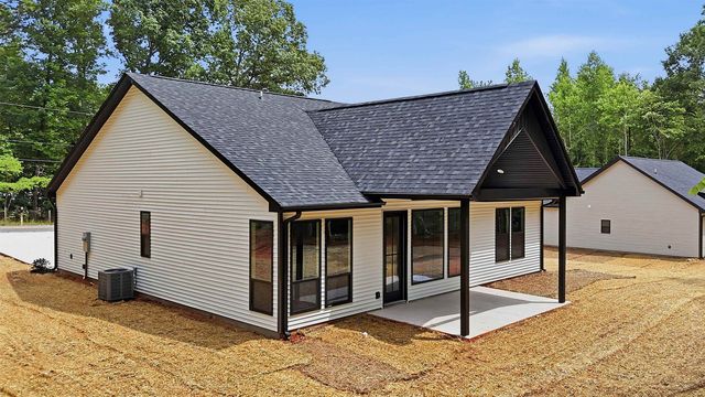 2845 Melvin Hill Road, Campobello, SC 29322