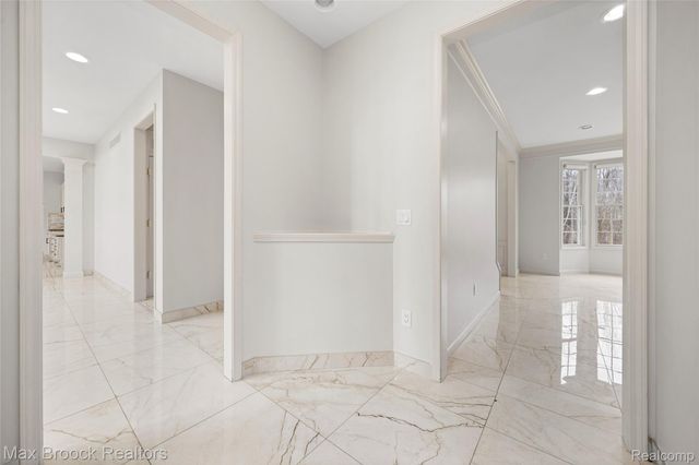 7083 Chatham Court, West Bloomfield Charter Township, MI 48322