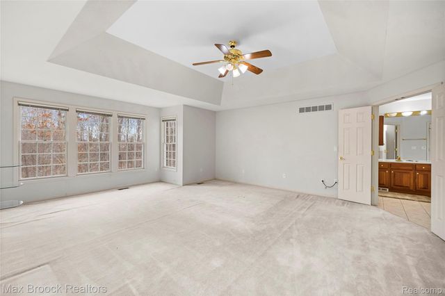 7083 Chatham Court, West Bloomfield Charter Township, MI 48322