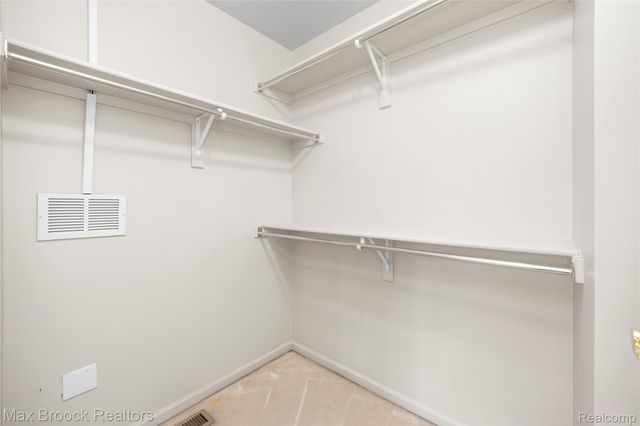 7083 Chatham Court, West Bloomfield Charter Township, MI 48322