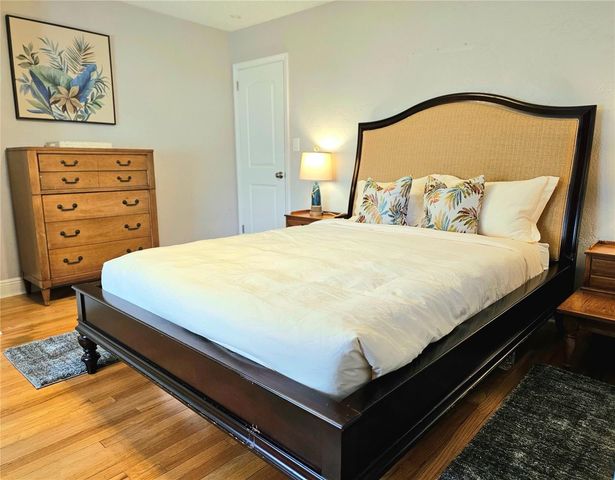 2035 28TH AVENUE N, St Petersburg, FL 33713