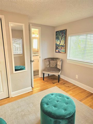 2035 28TH AVENUE N, St Petersburg, FL 33713