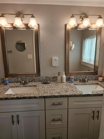 2035 28TH AVENUE N, St Petersburg, FL 33713